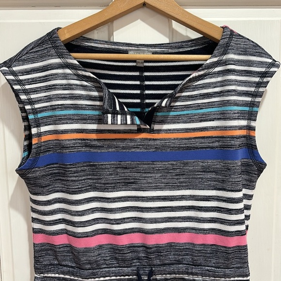 T by TALBOTS | Multi-Color Stripe Shift Dress with Kangaroo Pockets; Size Small - Picture 6 of 17